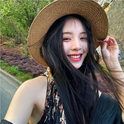 还是很爱她 封面